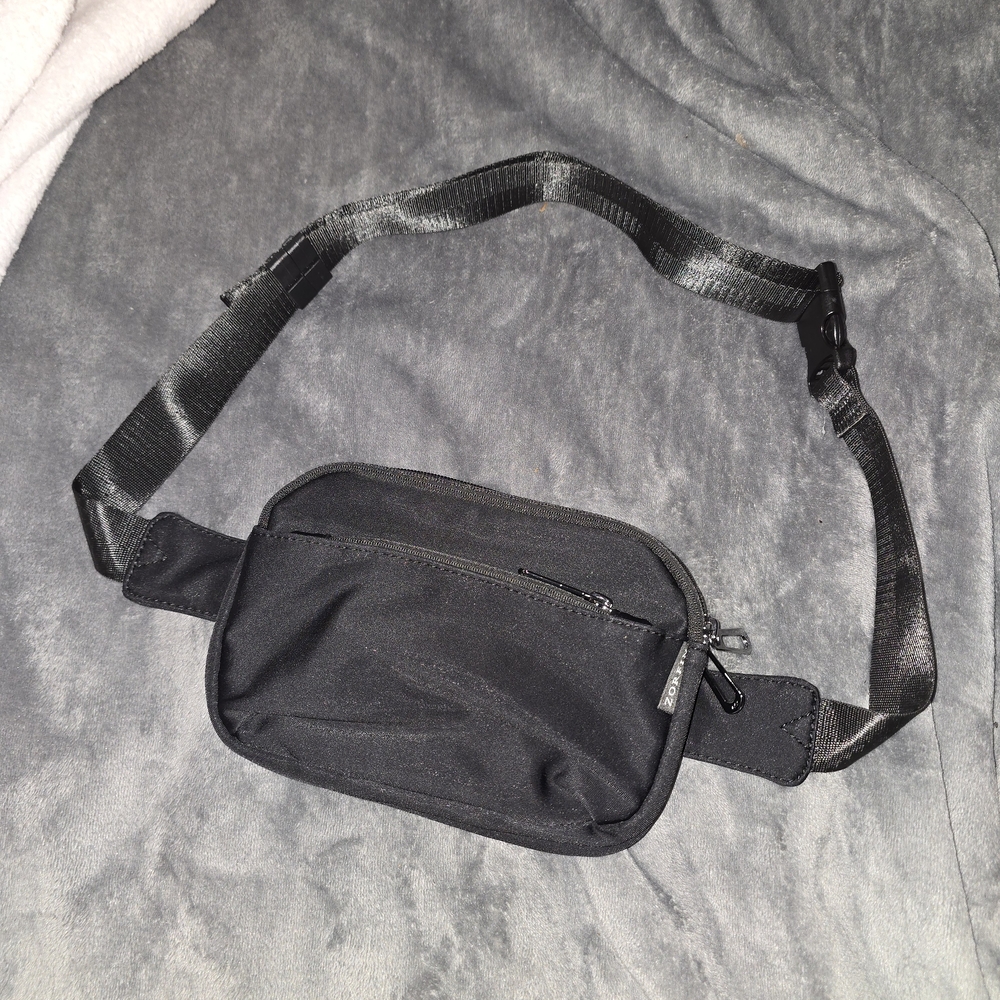 ZORFIN Sleek Black Crossbody Bag Multi Pockets With Zippers